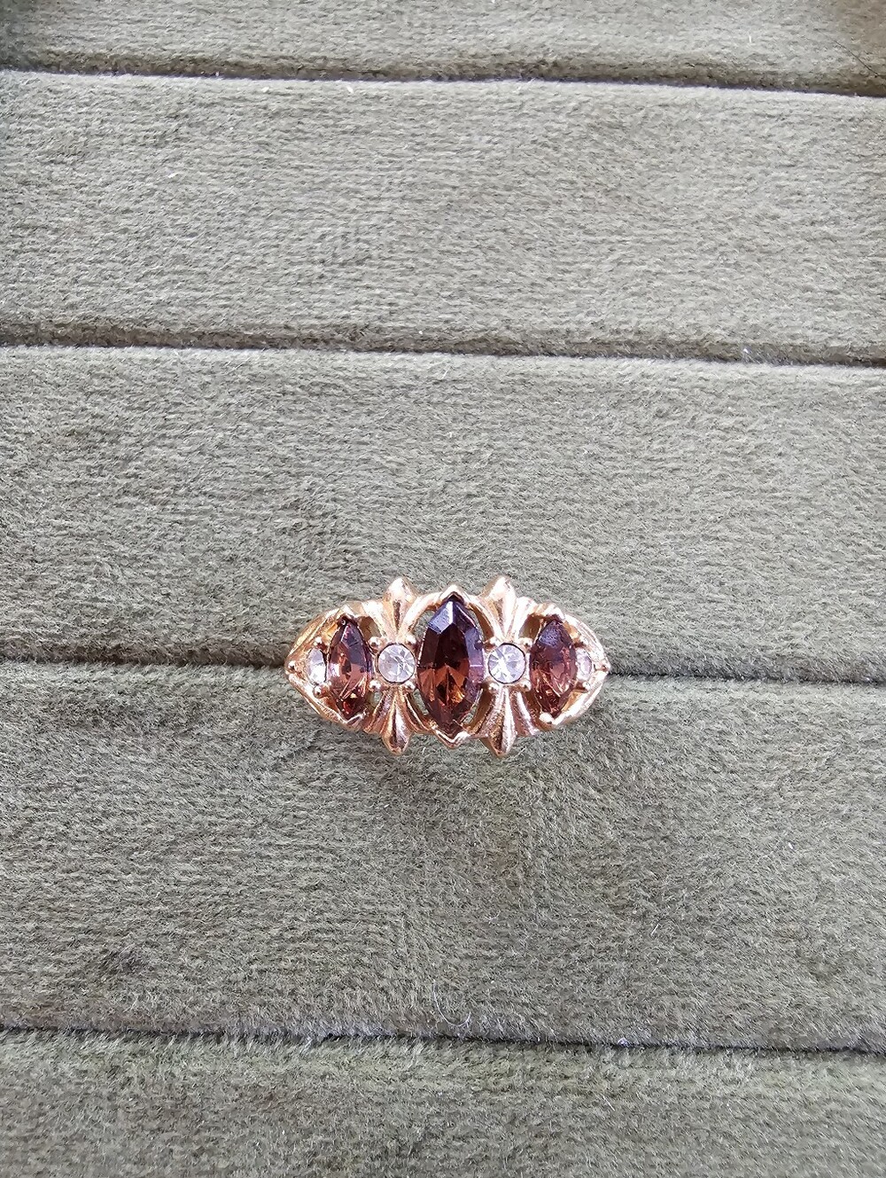 Vintage Avon Ring Size 5.5/6.5